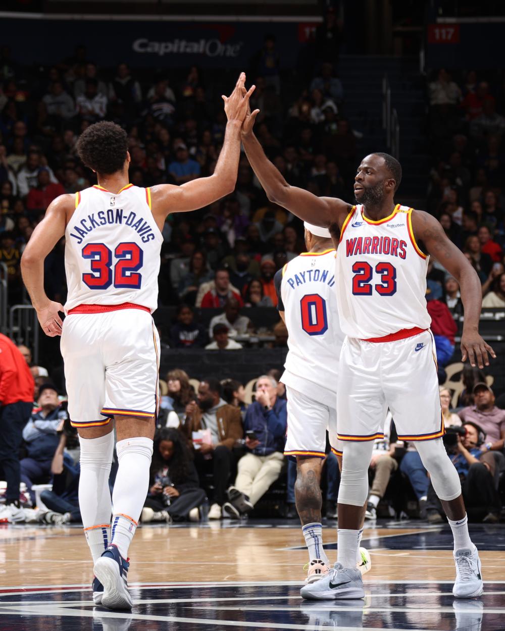 一个反思的 一个反思的